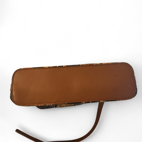 Vintage Floral Tapestry Style Bag with beaded designs - Picture 7 of 7